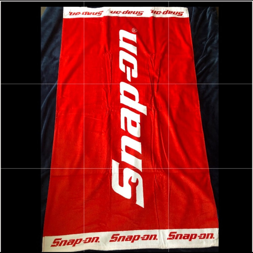 Snap on beach towel